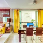 New Tropical Vibe Condo With Roof Pool Beach 3 Blks