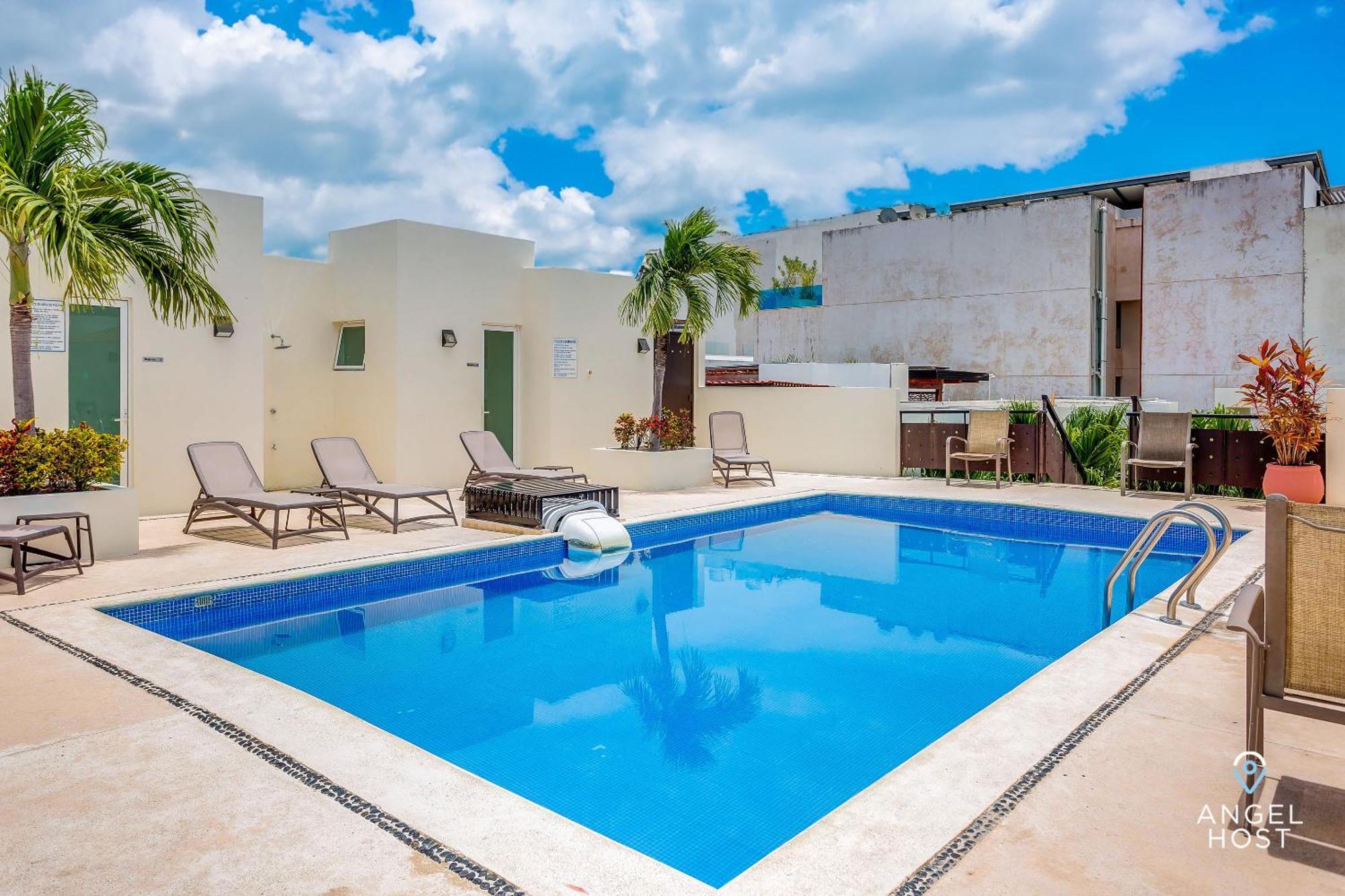 New Tropical Vibe With Roof Pool 3 Blks *